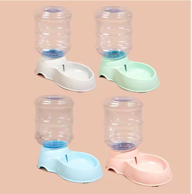 Dispensador Sifón de Agua y Croqueta