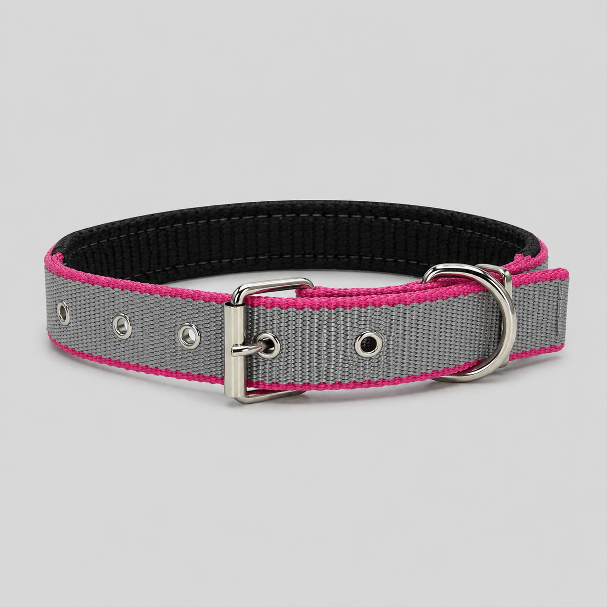 Collar Engomado Gris con Fucsia
