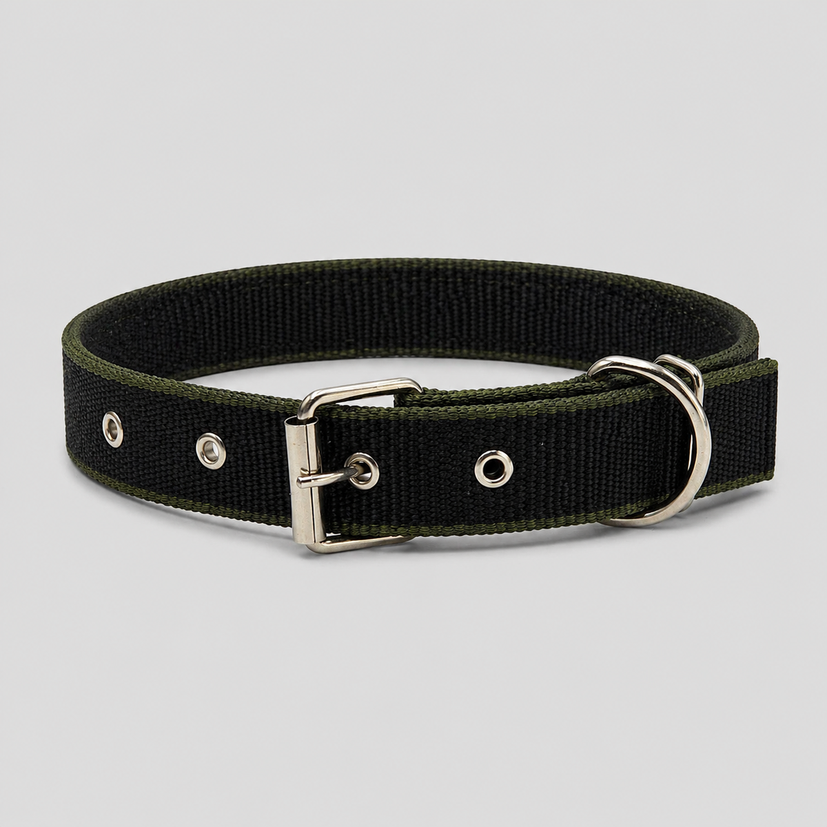 Collar Engomado Negro con  Verde Oliva